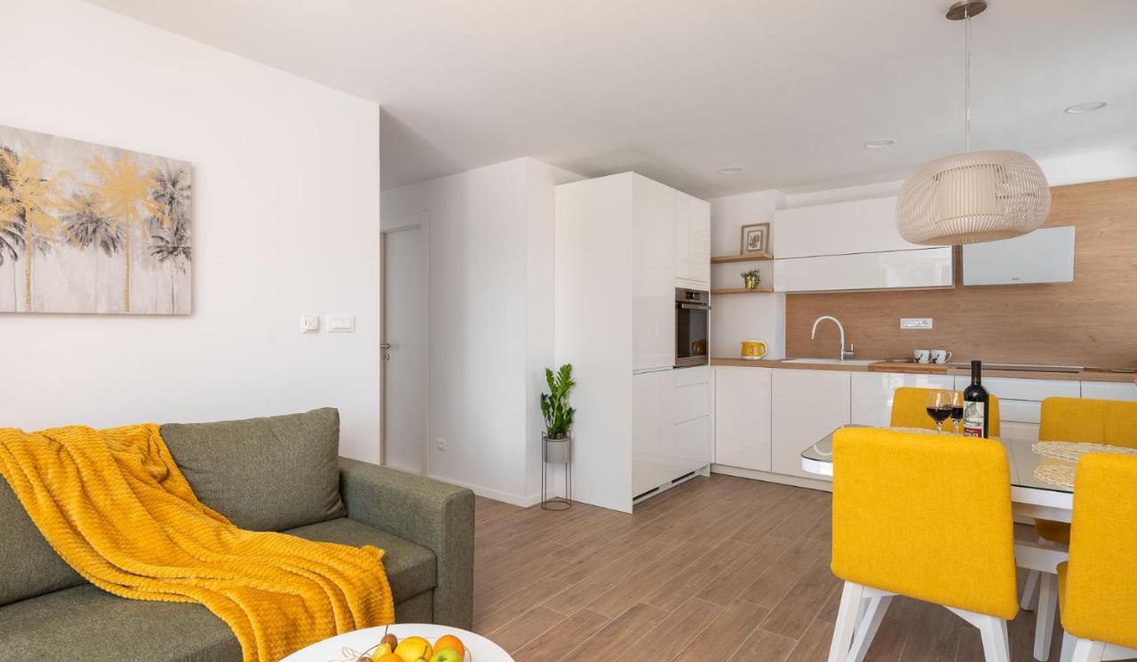 New & Modern Apartment Aa スプリト エクステリア 写真